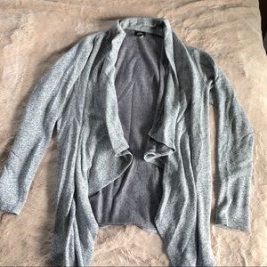 Bobeau Gray Kimono Style Cardigan